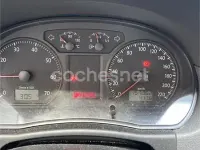 Usado VW Polo Advance 86 CV (63 kW) 2005 Gris / plata Utilitario