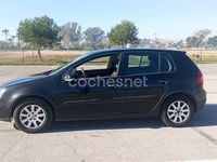 Usado VW Golf V Highline 105 CV (77 kW) 2007 Negro Berlina