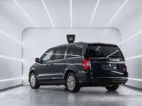 Usado Lancia Voyager Silver 163 CV (119 kW) 2014 Monovolumen