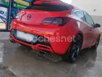 Usado Opel Astra GTC Sportive 165 CV (121 kW) 2012 Rojo Berlina