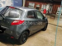 Usado Mazda 2 Active 68 CV (50 kW) 2009 Granate Utilitario