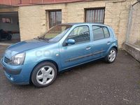 Usado Renault Clio II Expression 75 CV (55 kW) 2003 Azul Berlina