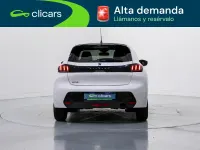 Usado Peugeot 208 Allure 100 CV (73 kW) 2021 Blanco Utilitario