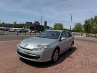 Usado Renault Laguna III Authentique 131 CV (96 kW) 2009 Gris / plata Familiar