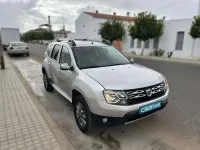 Usado Dacia Duster Lauréate 125 CV (91 kW) 2016 Gris SUV