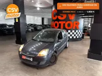 Usado Ford Fiesta Trend 70 CV (51 kW) 2008 Gris / plata Utilitario