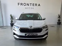Usado Skoda Karoq Ambition 150 CV (110 kW) 2022 Blanco SUV