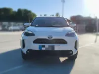 Usado Toyota Yaris Hybrid Plus 92 CV (67 kW) 2022 Blanco SUV