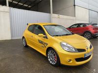 Usado Renault Clio II 200 CV (147 kW) 2007 Amarillo Berlina