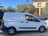Usado Ford Tourneo Courier Ambiente 75 CV (55 kW) 2019 Blanco Monovolumen
