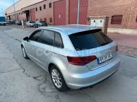 Usado Audi A3 Attraction 105 CV (77 kW) 2013 Gris / plata Berlina