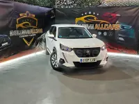 Usado Peugeot 2008 Active 110 CV (80 kW) 2022 Blanco SUV
