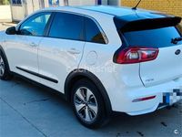 Usado Kia Niro 141 HP (103 kW) 2019 Branco SUV
