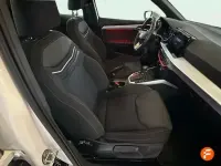 Usado Seat Arona Xperience 110 CV (80 kW) 2023 Blanco SUV