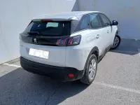 Usado Peugeot 3008 Active 130 CV (95 kW) 2022 Blanco SUV