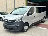 Usado Opel Vivaro 125 CV (91 kW) 2018 Gris / plata Monovolumen