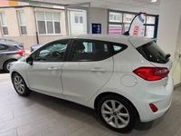 Usado Ford Fiesta Trend 85 CV (62 kW) 2020 Blanco Utilitario