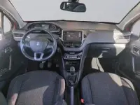 Usado Peugeot 208 Active 99 CV (72 kW) 2017 Rojo Utilitario