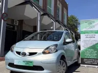Usado Toyota Aygo 68 CV (50 kW) 2007 Azul Utilitario