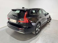 Usado Volvo V60 CC Core 197 CV (144 kW) 2023 Negro Familiar