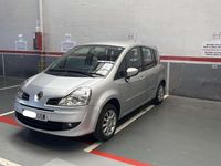 Usado Renault Modus Authentique 77 CV (56 kW) 2010 Plateado Monovolumen