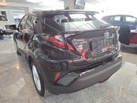 Usado Toyota C-HR Active 122 CV (89 kW) 2023 Violeta / lila SUV