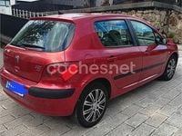 Usado Peugeot 307 110 CV (80 kW) 2004 Granate Berlina
