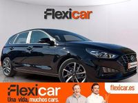 Usado Hyundai i30 120 CV (88 kW) 2022 Negro