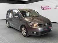 Usado VW Touran Advance 105 CV (77 kW) 2012 Gris / plata Monovolumen