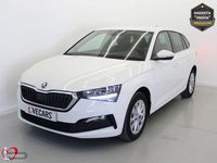 Usado Skoda Scala Ambition 110 CV (80 kW) 2023 Blanco Utilitario