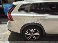 Usado Volvo V60 CC Pro 190 CV (139 kW) 2019 Beige Familiar