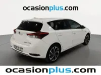 Usado Toyota Auris Hybrid 136 CV (100 kW) 2016 Blanco Berlina