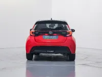Usado Toyota Yaris Plus 116 CV (85 kW) 2021 Utilitario