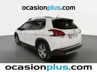 Usado Peugeot 2008 Allure 130 CV (95 kW) 2019 Blanco SUV