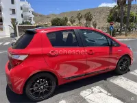 Usado Toyota Yaris Hybrid 100 CV (73 kW) 2020 Rojo Berlina