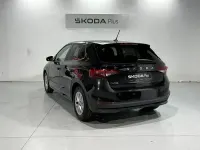 Usado Skoda Fabia Selection 95 CV (69 kW) 2025 Negro Utilitario