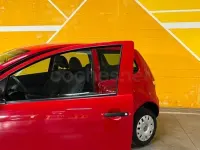 Usado VW Fox 75 CV (55 kW) 2005 Rojo Utilitario