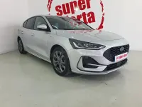 Usado Ford Focus ST-Line 125 CV (91 kW) 2023 Gris / plata Berlina
