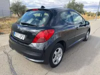 Usado Peugeot 207 69 CV (50 kW) 2009 Negro Utilitario