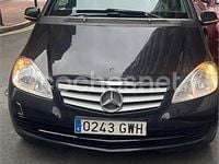 Usado Mercedes A180 Elegance 109 HP (80 kW) 2010 Preto Monovolume