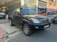 Używany Toyota Land Cruiser 173 KM (127 kW) 2006 Czarny SUV
