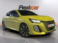 Usado Peugeot 208 Allure 101 CV (74 kW) 2025 Amarillo Utilitario