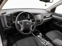 Usado Mitsubishi Outlander P-HEV 224 CV (164 kW) 2021 Blanco SUV
