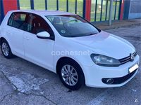 Usado VW Golf VII 105 CV (77 kW) 2012 Blanco Berlina