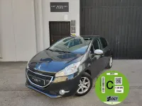 Usado Peugeot 208 Active 82 CV (60 kW) 2015 Gris / plata Utilitario