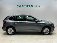 Usado Skoda Kamiq Selection 115 CV (84 kW) 2025 Gris SUV