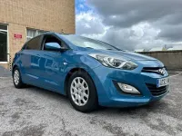 Usado Hyundai i30 GO! 90 CV (66 kW) 2014 Azul Berlina