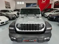Usado Jeep Wrangler Rubicon 272 CV (200 kW) 2025 Gris / plata SUV