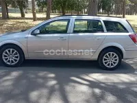 Usado Opel Astra Enjoy 105 CV (77 kW) 2006 Gris / plata Familiar