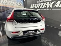 Usado Volvo V40 Kinetic 120 CV (88 kW) 2017 Gris / plata Familiar